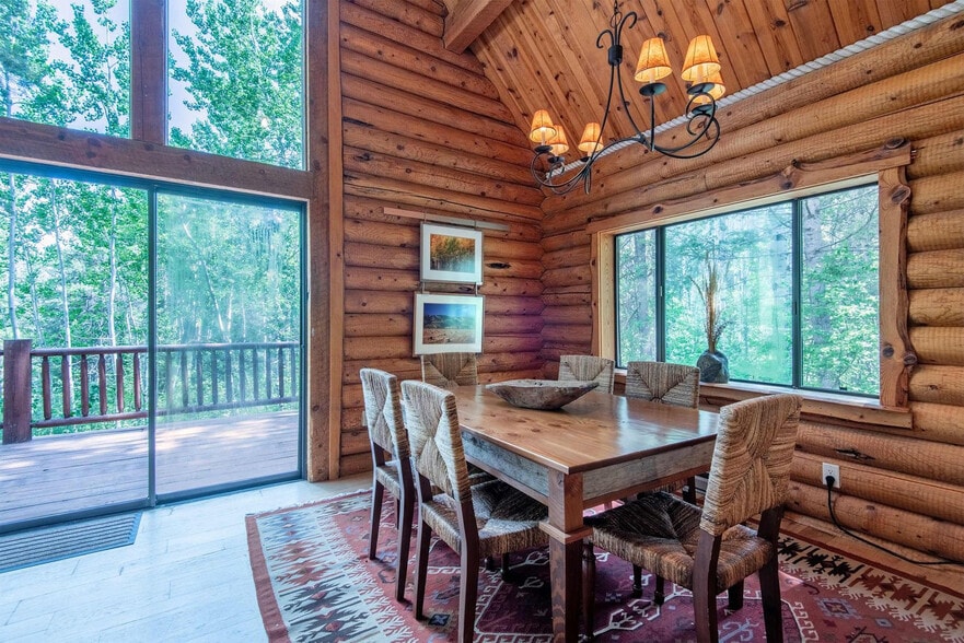 Building Photo - 7204 Pine Tree Rd