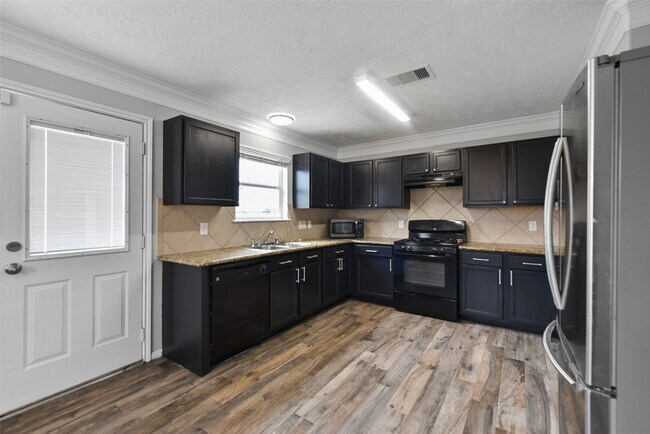 Building Photo - 5626 Abundant Life Ln