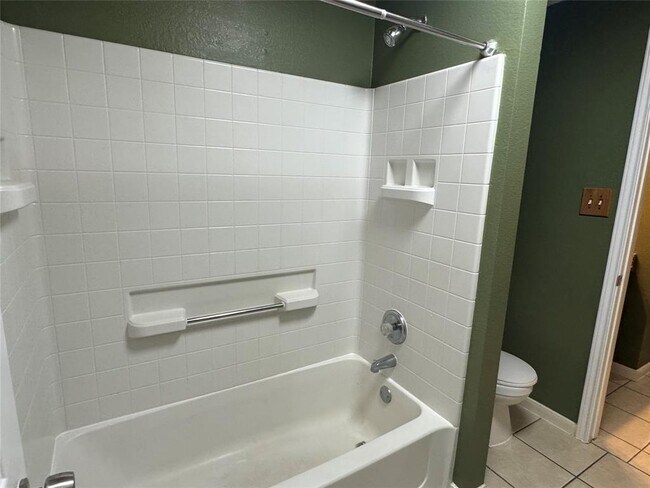 Building Photo - 4128 Veiled Falls Dr