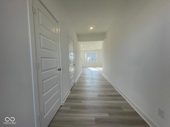 Building Photo - 6865 Orchard Run Cir