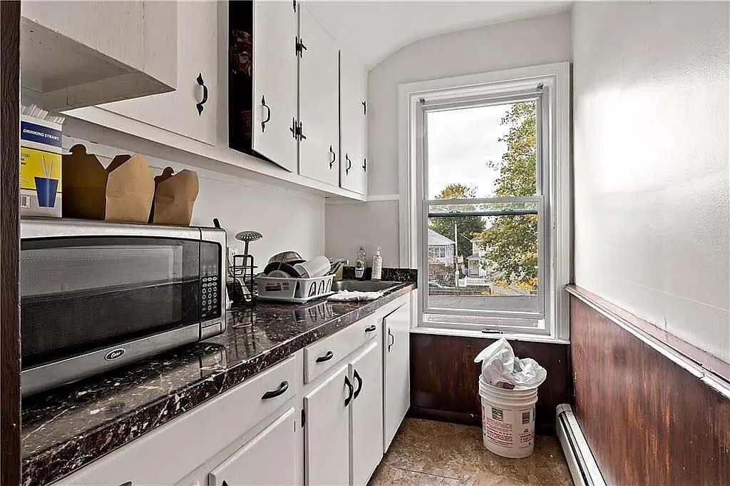 Building Photo - 102 Francis Ave