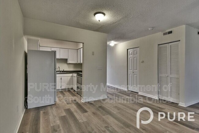 Building Photo - 301 Harbor Heights Dr