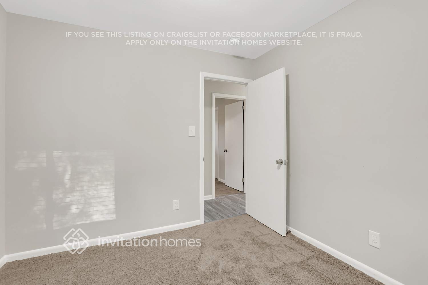 Building Photo - 2833 Altaview Dr SE