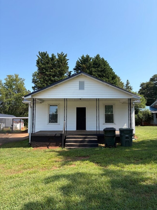 Building Photo - 206 Reece Mill Rd