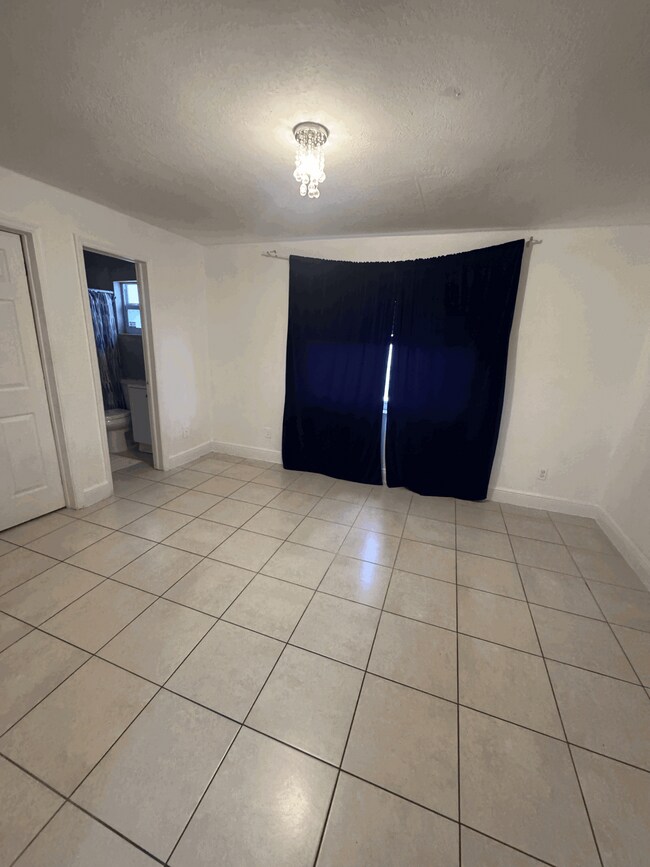 Building Photo - 8092 NW 14th Ct