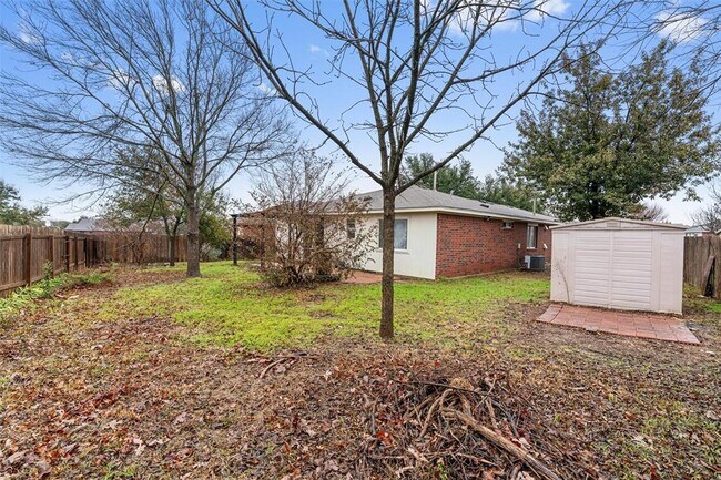 Building Photo - 107 McCarthur Dr