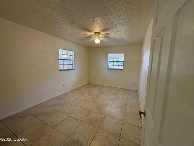 Building Photo - 319 Cavanah Dr