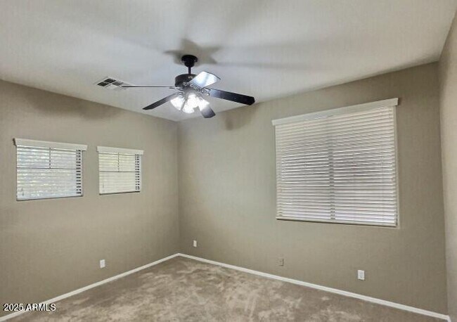 Building Photo - 923 E Aquarius Pl