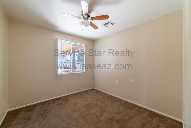 Building Photo - 507 S Hunt Dr