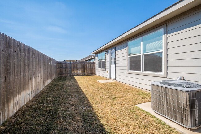 Building Photo - Convenient 3 Bedroom, 2 Bath Home in Austi...