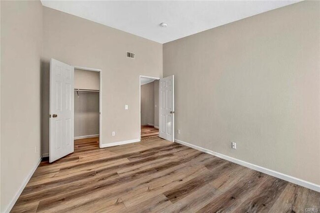 Building Photo - 2038 S Bon View Ave