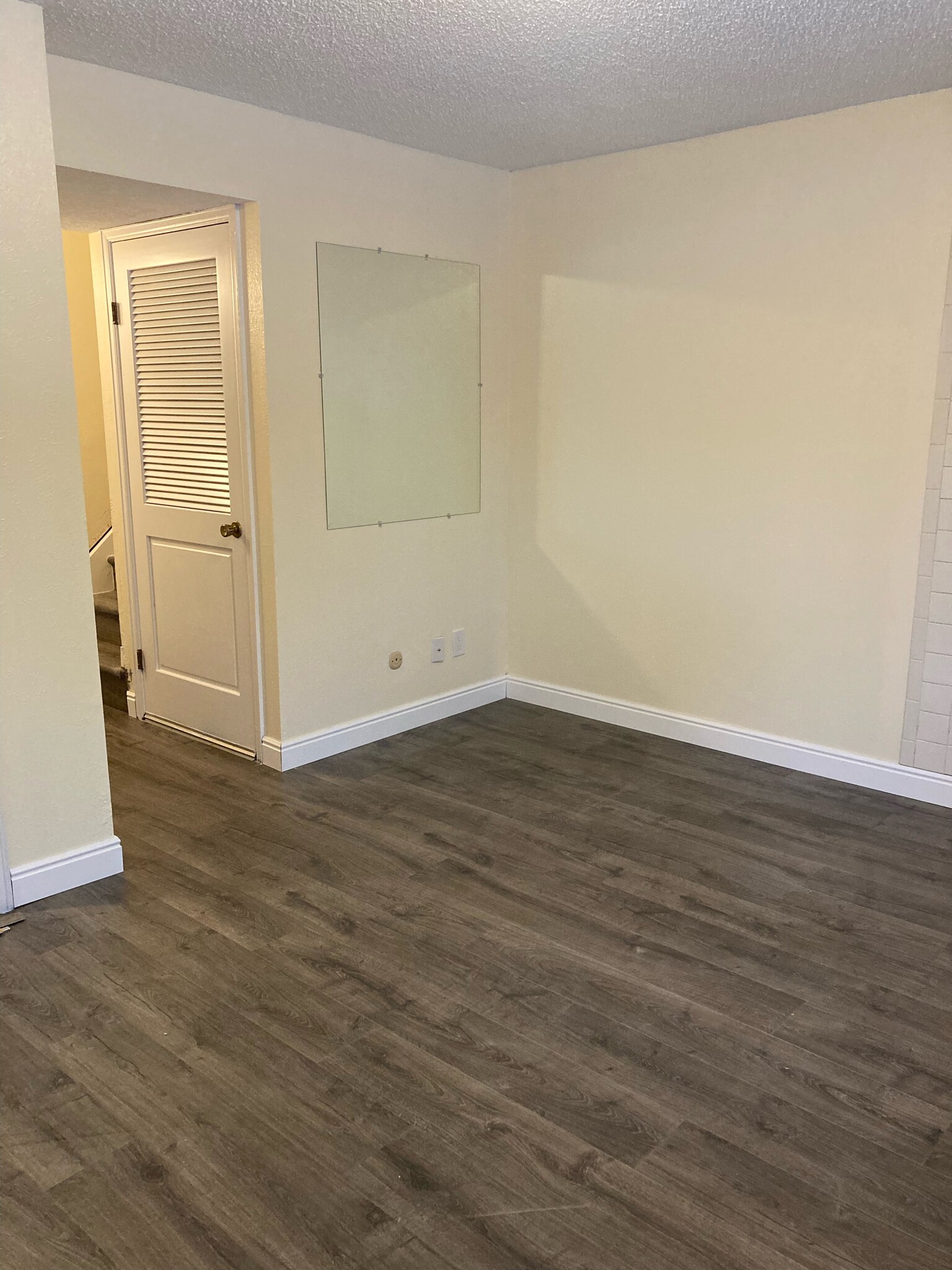 Office/bonus room - 832 Lincoln St