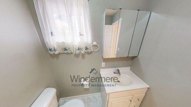 Building Photo - Birch615