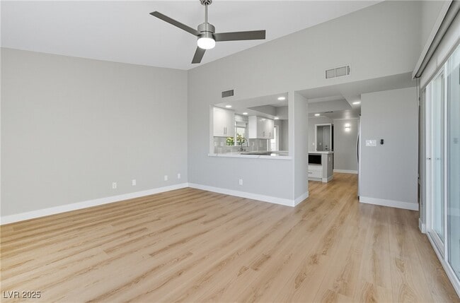 Building Photo - 2736 Crystal Beach Dr