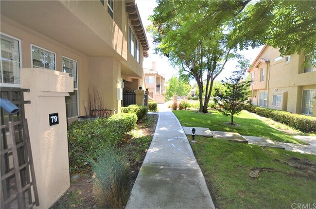 Building Photo - 79 Waxwing Ln