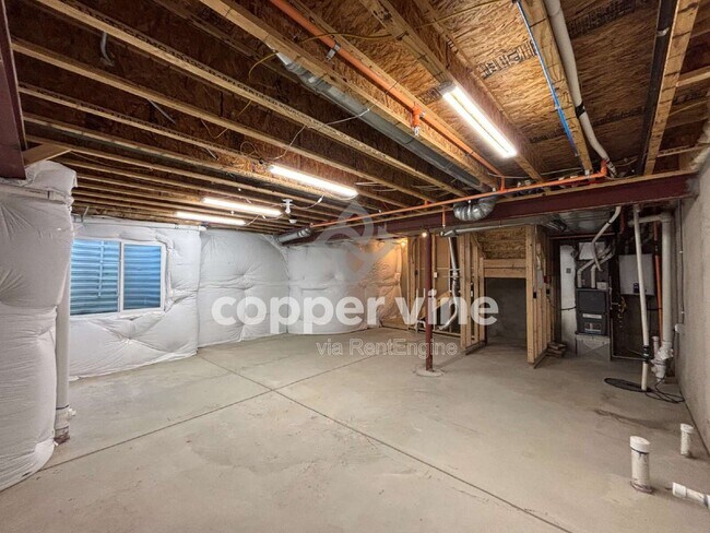 Building Photo - 12874 Jasmine St