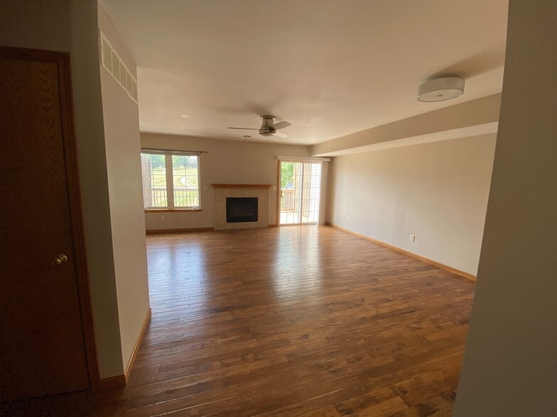 Building Photo - 1502 McKinley Pl