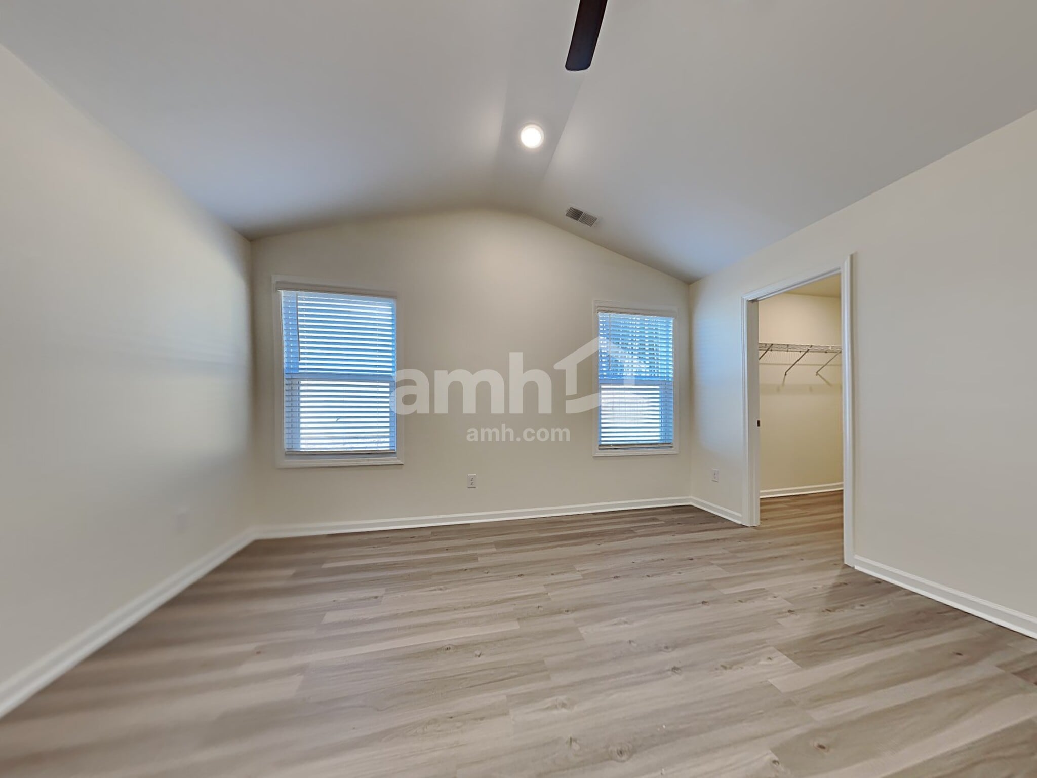 Building Photo - 1197 Dogwood Nck Dr