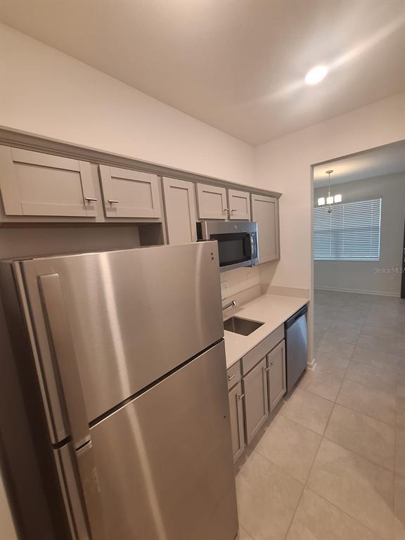 Building Photo - 3999 Ambrose Ave