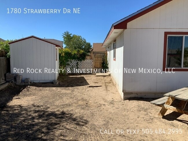 Building Photo - 1780 Strawberry Dr NE