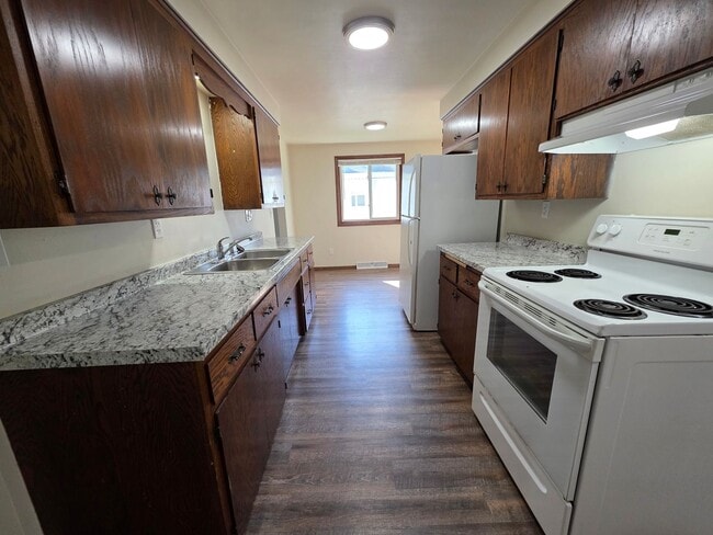 Primary Photo - 1263-1265 Meadow Ln