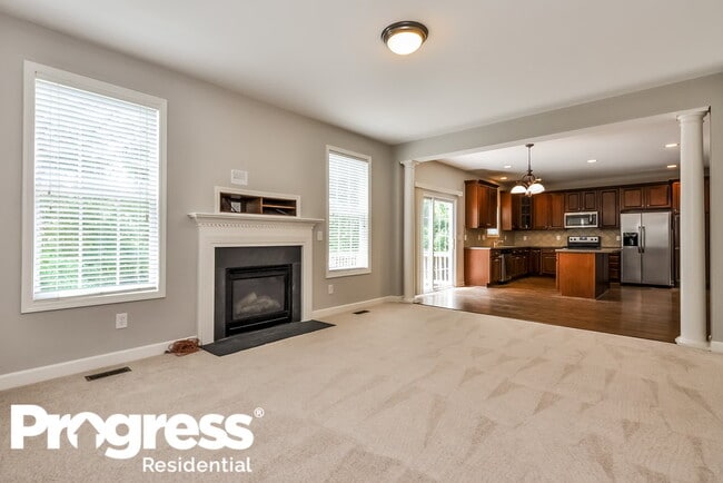 Building Photo - 1320 Trailing Rose Ct