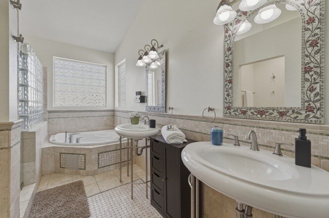 Building Photo - 1433 Jayhawk Ln