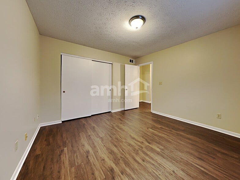 Building Photo - 6518 Jayfield Dr