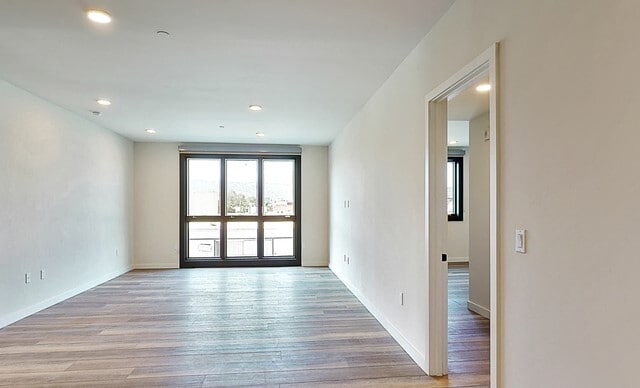 Building Photo - 1070 S Bedford St