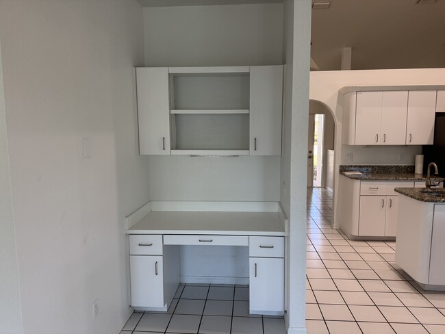 Building Photo - 317 Lanternback Island Dr