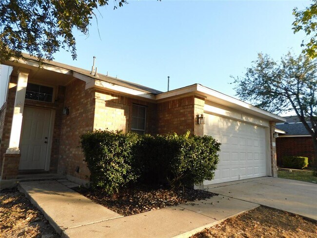 Building Photo - 14813 Falling Stone Ln