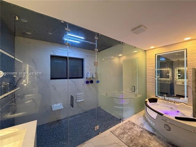 Building Photo - 13661 SW 160th Ct