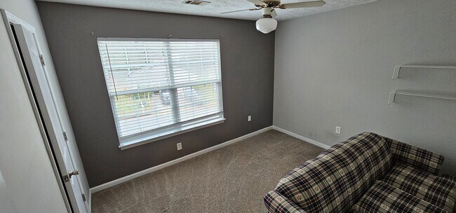 Building Photo - Charming 3 Bedroom, 2.5 Bath Home in Pike County!