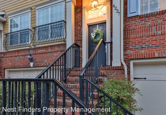 Building Photo - 3 br, 3.5 bath House - 4237 Studio Park Ave