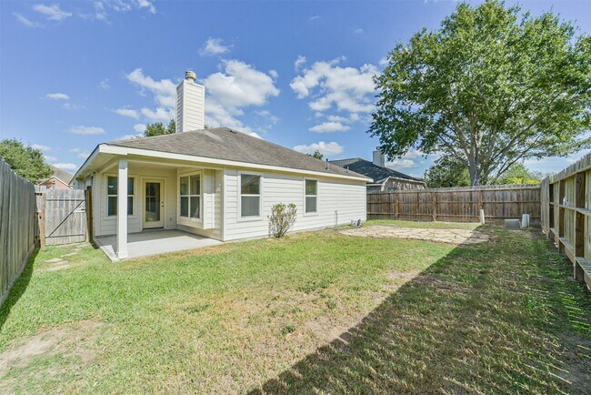 Building Photo - 18531 Windy Village Ln