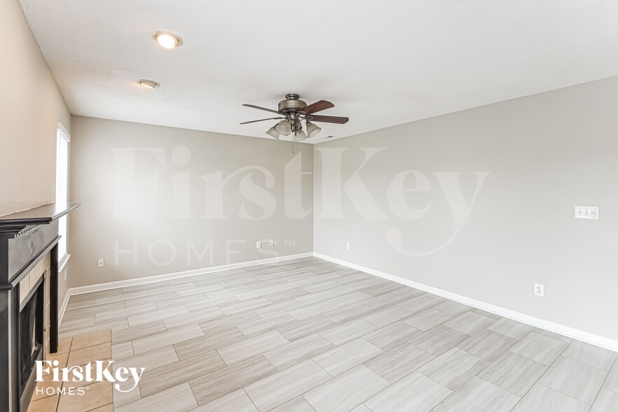 Building Photo - 3471 Firethorn Drive