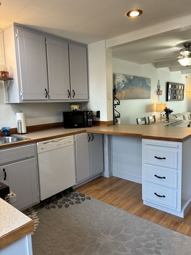 Building Photo - 7650 Birch Bay Dr