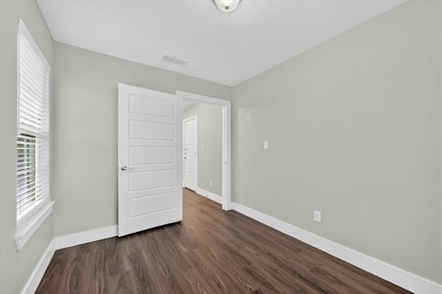 Building Photo - 1032 Ray Dr