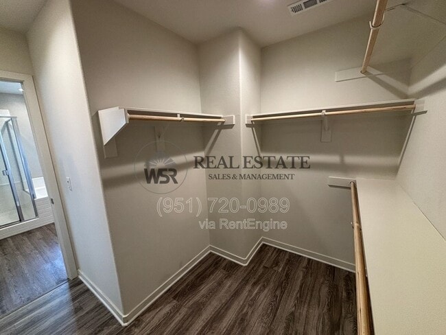 Building Photo - 12843 Greenstone Way