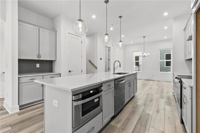 Building Photo - 517 Motivation Cir NW