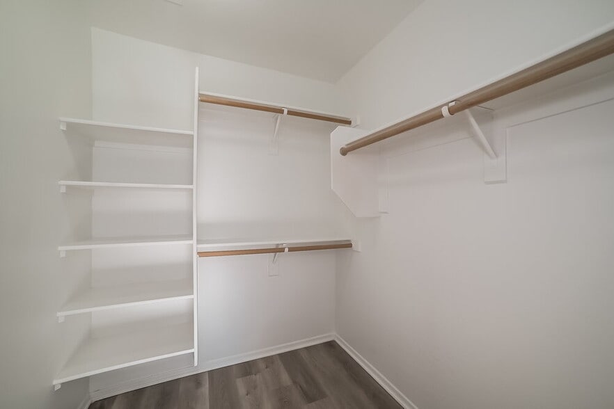 Building Photo - 13538 W Berridge Ln