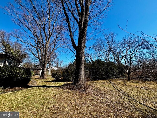 Building Photo - 8122 John Mosby Hwy