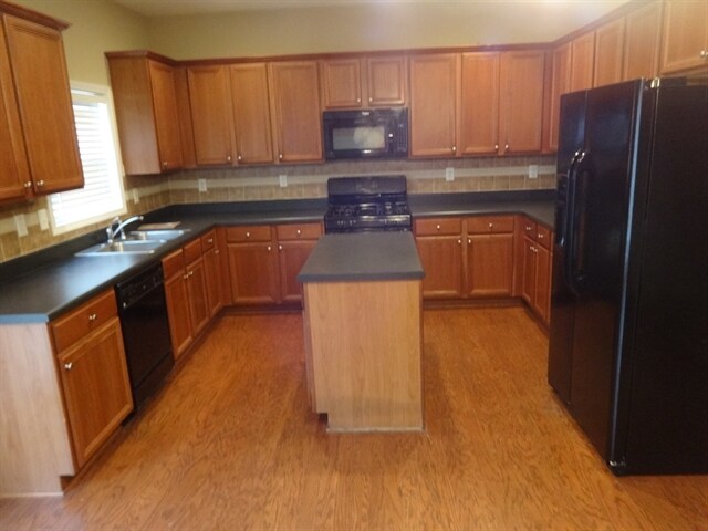 Building Photo - 1729 Brandemere Dr SW