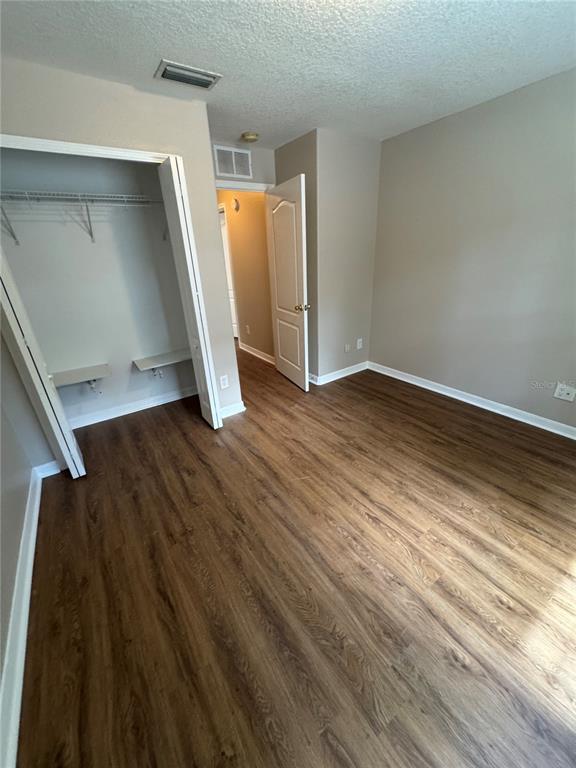 Building Photo - 10625 Shady Falls Ct