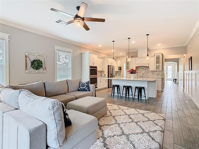 Building Photo - 10759 Petrillo Wy