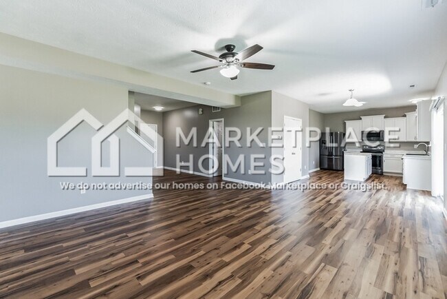 Building Photo - 794 Carolina Way