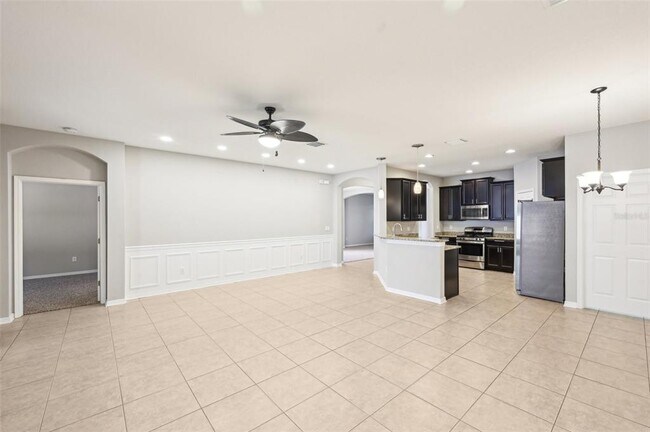 Building Photo - 12612 Avelar Creek Dr