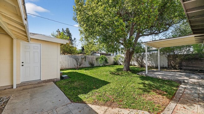 Building Photo - 3 Bedroom Home for Rent – Prime Norwalk Location