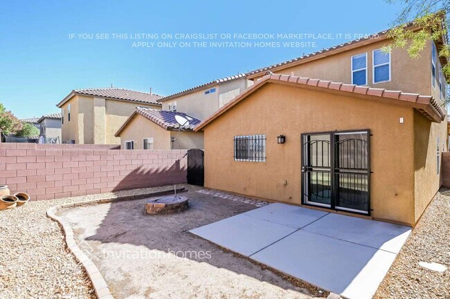 Building Photo - 9965 El Corriente St
