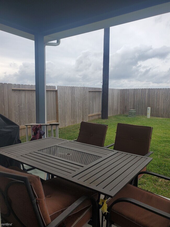 Building Photo - 4 br, 3 bath House - 7442 French Quarter Ct